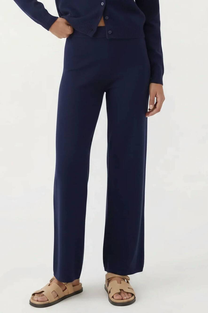 NEW ROBERTSON + RODEO hudson knit pant in navy